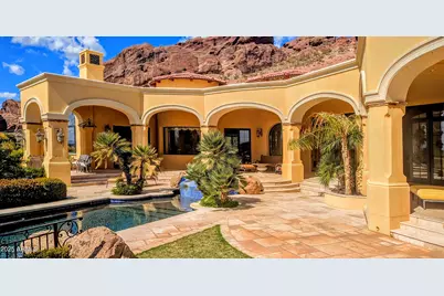 4836 E White Gates Drive, Phoenix, AZ 85018 - Photo 14
