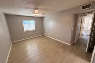6527 N 67th Ave, Glendale, AZ 85301 - Photo 14