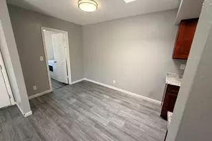 6527 N 67th Ave, Glendale, AZ 85301 - Photo 4