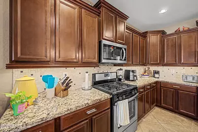 17509 W Fairview Street, Goodyear, AZ 85338 - Photo 10