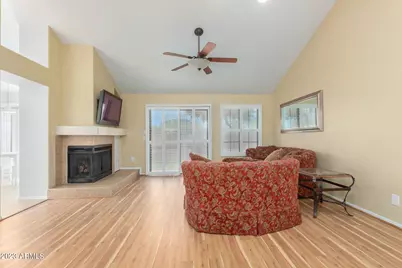 7961 E Joshua Tree Lane, Scottsdale, AZ 85250 - Photo 10