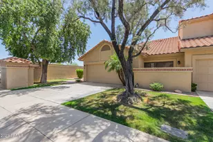 7961 E Joshua Tree Ln, Scottsdale, AZ 85250 - Photo 2