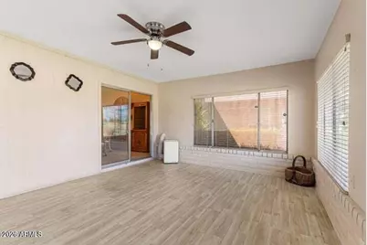 18226 N 104th Avenue, Sun City, AZ 85373 - Photo 12