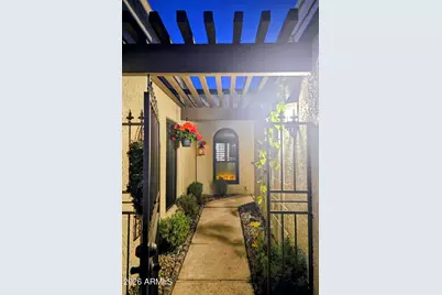 4732 E Euclid Avenue, Phoenix, AZ 85044 - Photo 8
