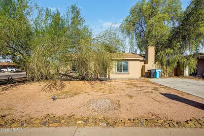 8117 N 30th Drive, Phoenix, AZ 85051 - Photo 2