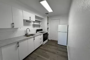 1320 N 48th Pl, Phoenix, AZ 85008 - Photo 1