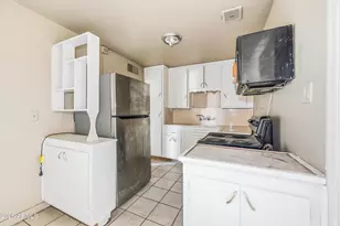 6532 N 19th Dr, Phoenix, AZ 85015 - Photo 8