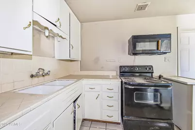 6532 N 19th Drive, Phoenix, AZ 85015 - Photo 10