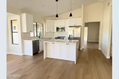 2412 W Mission Drive, Chandler, AZ 85224 - Photo 2