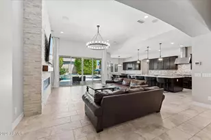 9282 W Patrick Ln, Peoria, AZ 85383 - Photo 2