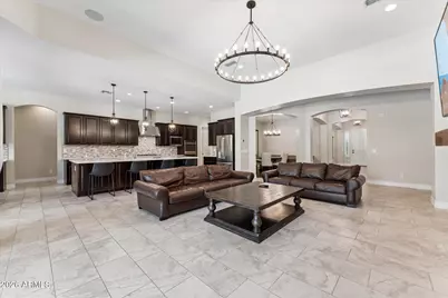 9282 W Patrick Lane, Peoria, AZ 85383 - Photo 4