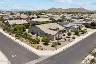 9282 W Patrick Ln, Peoria, AZ 85383 - Photo 18