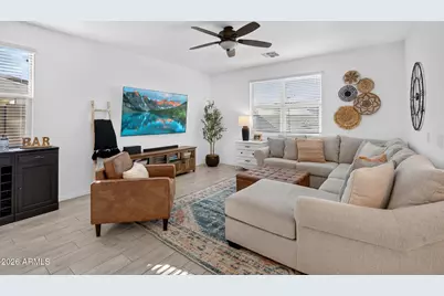 728 W Magena Drive, San Tan Valley, AZ 85140 - Photo 4