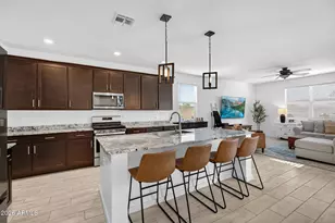 728 W Magena Dr, San Tan Valley, AZ 85140 - Photo 2