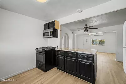 3130 W Almeria Road, Phoenix, AZ 85009 - Photo 4