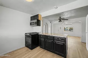 3130 W Almeria Rd, Phoenix, AZ 85009 - Photo 4