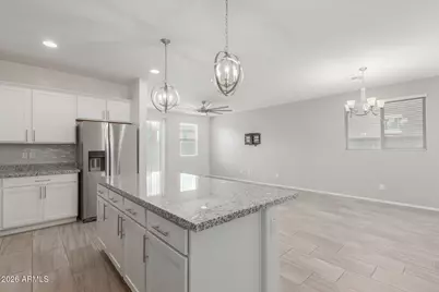 15807 W Port Royale Lane, Surprise, AZ 85379 - Photo 10