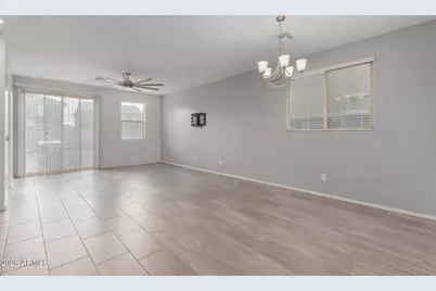 15807 W Port Royale Lane, Surprise, AZ 85379 - Photo 4