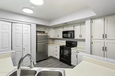 1331 W Baseline Road #Unit 244, Mesa, AZ 85202 - Photo 2