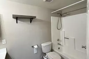 5819 N 59th Dr, Glendale, AZ 85301 - Photo 10