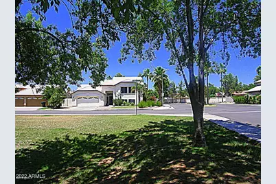 1338 E Encinas Avenue, Gilbert, AZ 85234 - Photo 2