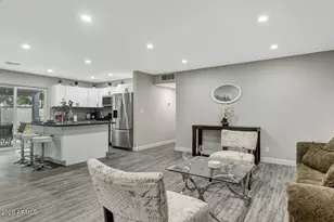 7846 E Belleview St, Scottsdale, AZ 85257 - Photo 4