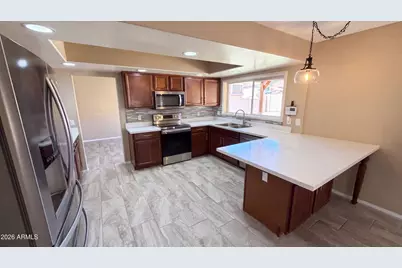 15652 W Calavar Road, Surprise, AZ 85379 - Photo 2