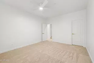 2992 E Camellia Dr, Gilbert, AZ 85296 - Photo 32