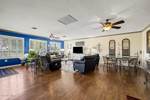 9321 W Briarwood Cir, Sun City, AZ 85351 - Photo 4