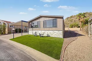 2233 E Behrend Dr, Phoenix, AZ 85024 - Photo 4