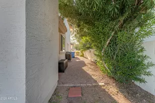 521 S Marina Dr, Gilbert, AZ 85233 - Photo 104