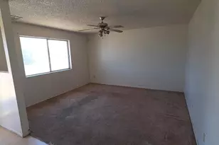 10436 N 37th Ave, Phoenix, AZ 85051 - Photo 4