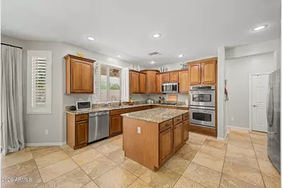 25311 N 51st Drive, Phoenix, AZ 85083 - Photo 12