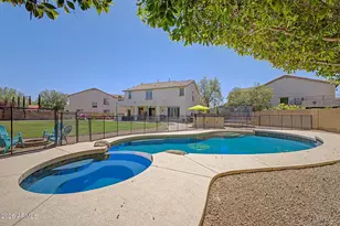 25311 N 51st Dr, Phoenix, AZ 85083 - Photo 36