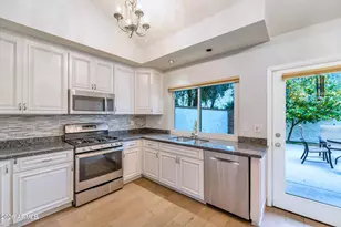 7113 E Arlington Rd, Paradise Valley, AZ 85253 - Photo 8