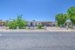 1049 W Frito Ave, Mesa, AZ 85210 - Photo 2