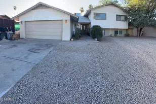 14027 N 33rd Dr, Phoenix, AZ 85053 - Photo 2