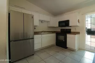 6711 W Osborn Rd, Phoenix, AZ 85033 - Photo 10