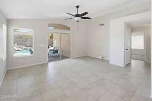 1253 S Colonial Dr, Gilbert, AZ 85296 - Photo 4