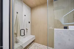 2002 E Vista Dr, Phoenix, AZ 85022 - Photo 14
