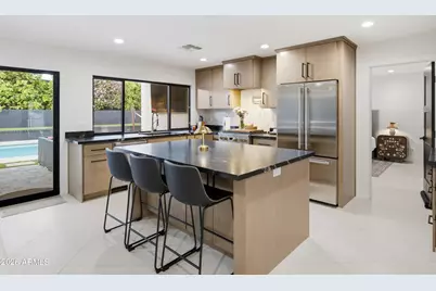 2002 E Vista Drive, Phoenix, AZ 85022 - Photo 6