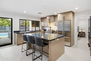 2002 E Vista Dr, Phoenix, AZ 85022 - Photo 6