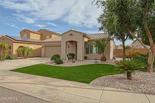 15933 W Mauna Loa Ln, Surprise, AZ 85379 - Photo 2