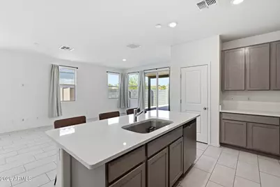 3807 S 83rd Drive, Tolleson, AZ 85353 - Photo 8