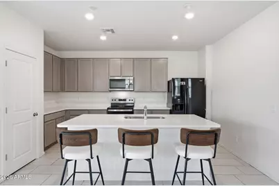 3807 S 83rd Drive, Tolleson, AZ 85353 - Photo 6