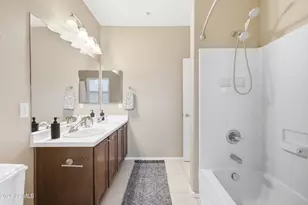 240 W Juniper Ave, Gilbert, AZ 85233 - Photo 32
