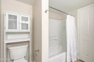 240 W Juniper Ave, Gilbert, AZ 85233 - Photo 14