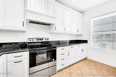 3819 W Links Drive, Phoenix, AZ 85086 - Photo 4