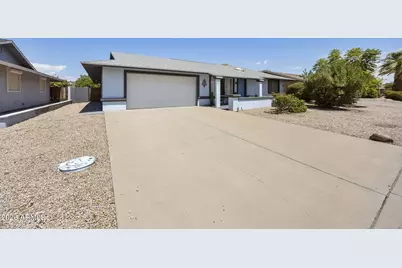 13242 W Maplewood Drive, Sun City West, AZ 85375 - Photo 4