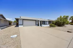 13242 W Maplewood Dr, Sun City West, AZ 85375 - Photo 4